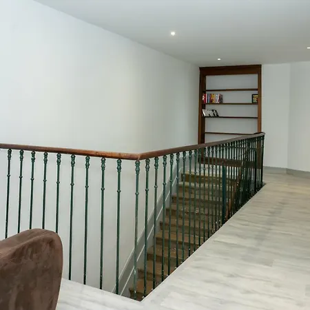 L'escale Du Rhone De 1 A 8 Personnes